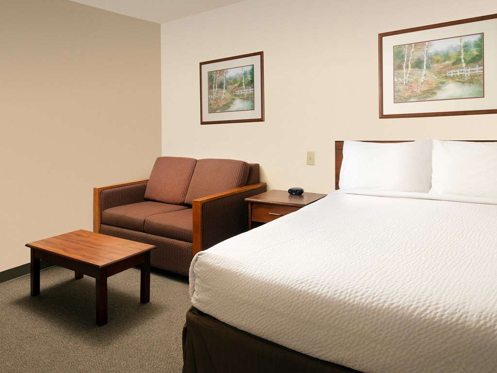 Woodspring Suites San Antonio North Live Oak I-35 객실 사진