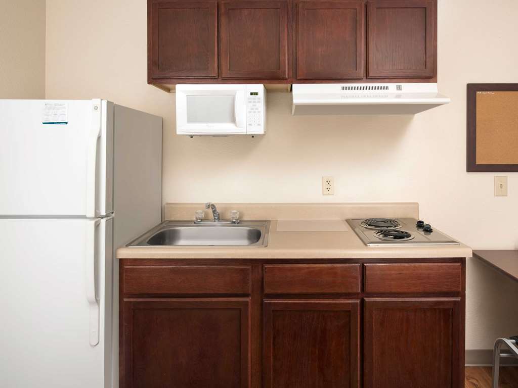 Woodspring Suites San Antonio North Live Oak I-35 객실 사진