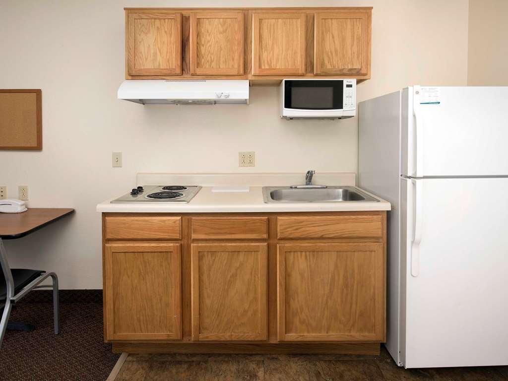 Woodspring Suites San Antonio North Live Oak I-35 객실 사진
